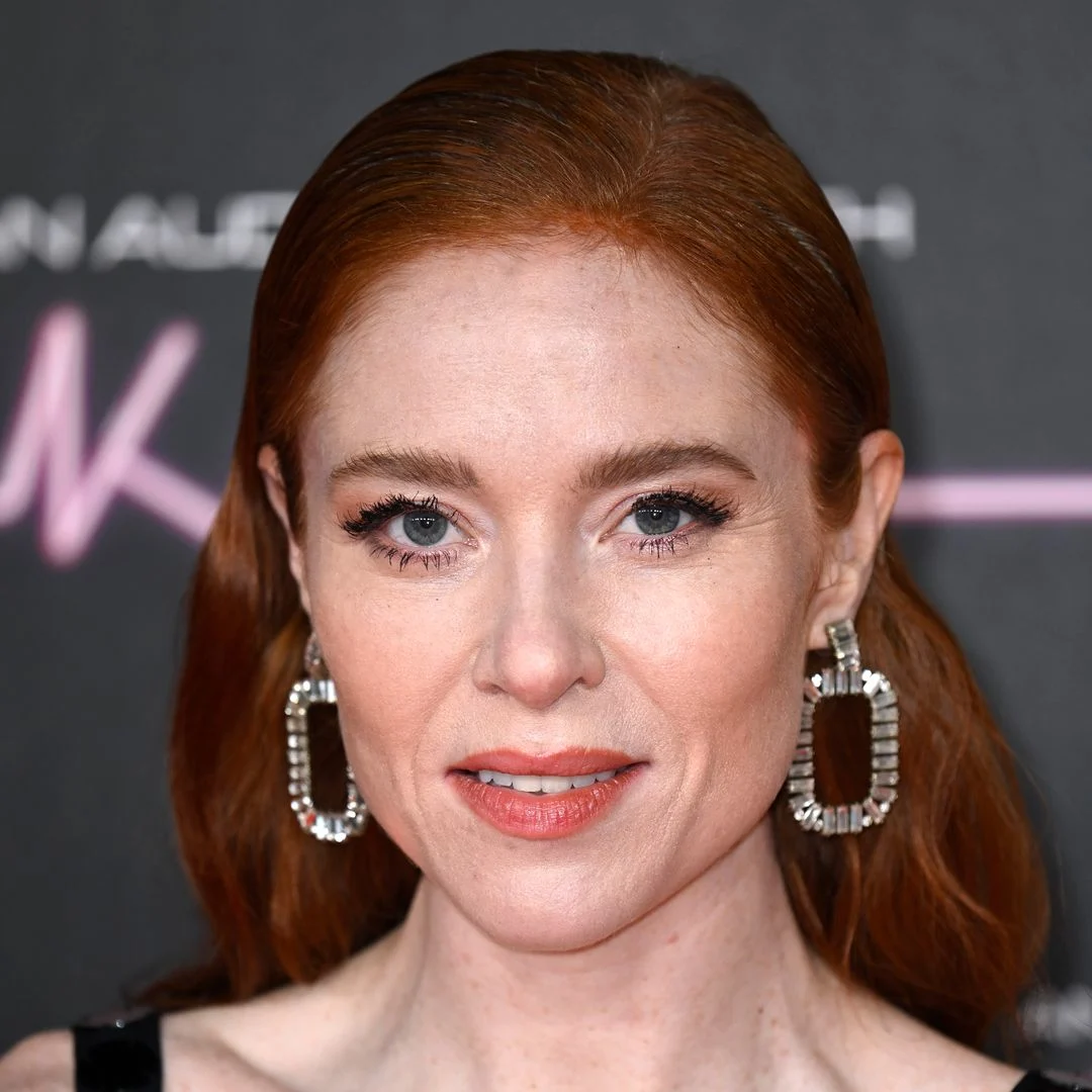 angela-scanlon-1619.webp