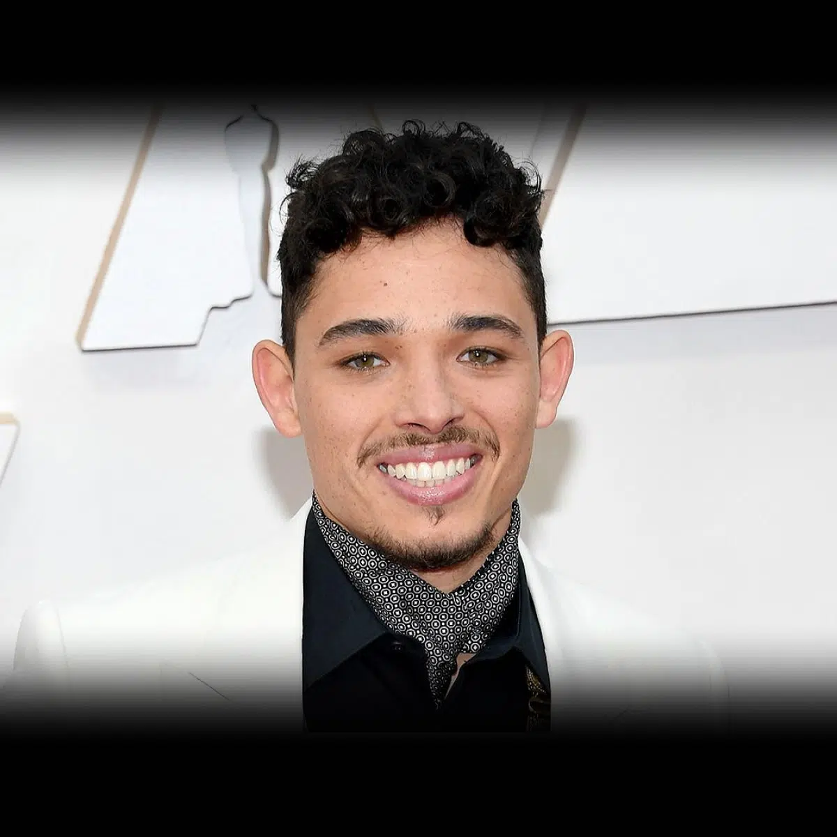 anthony-ramos-140.webp