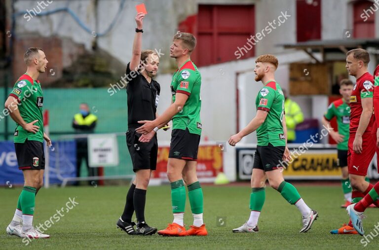 glentoran-f-c-vs-cliftonville-1310.jpeg