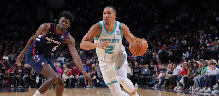 hornets-vs-76ers-123.jpg