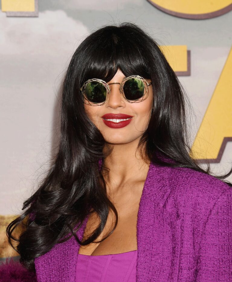 jameela-jamil-594.jpg