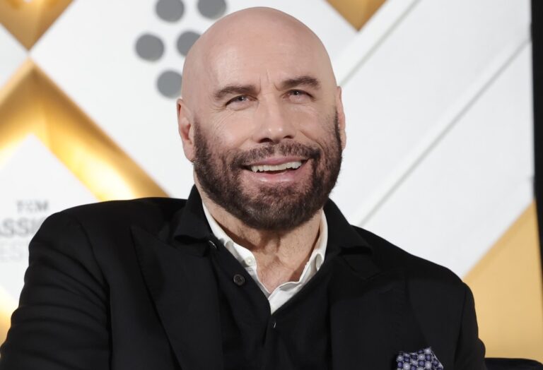 john-travolta-204.jpeg