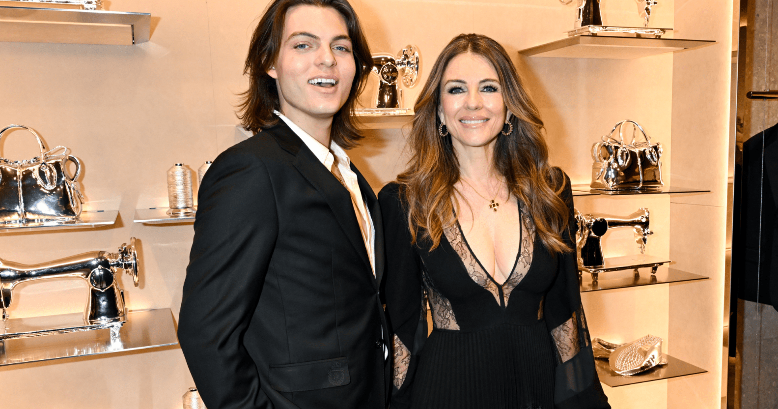 liz-hurley-son-228.png