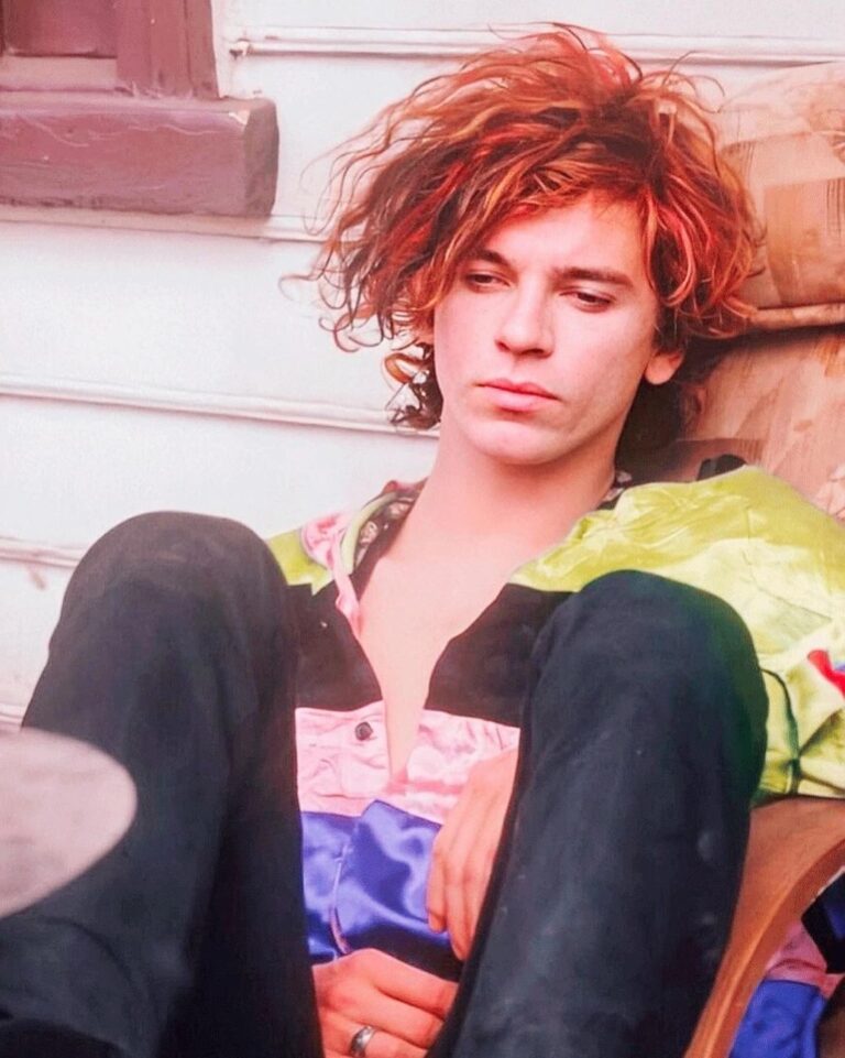 michael-hutchence-241.jpeg