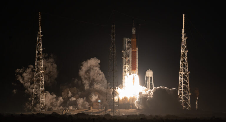 nasa-artemis-ii-rocket-launchpad-788.jpeg