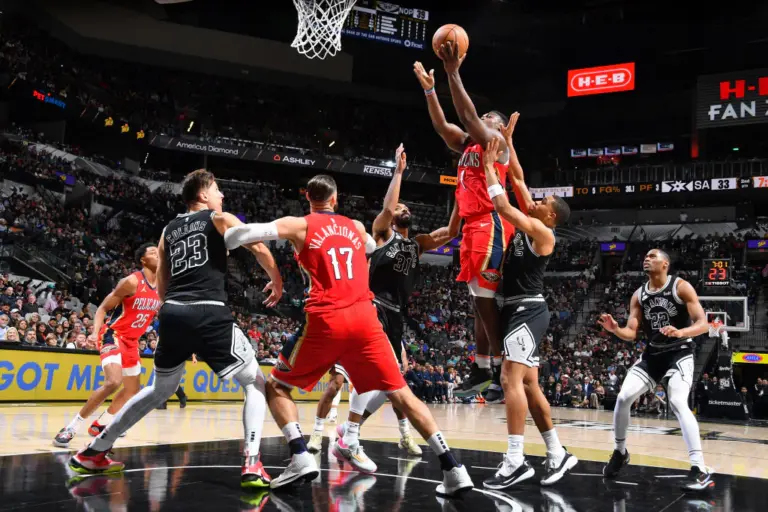 spurs-vs-pelicans-178.webp