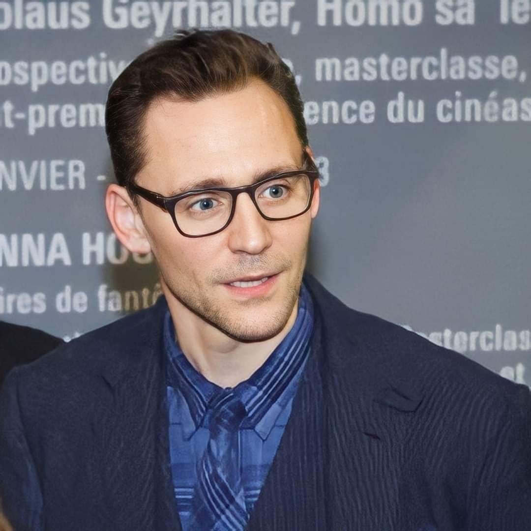 tom-hiddleston-1265.jpeg