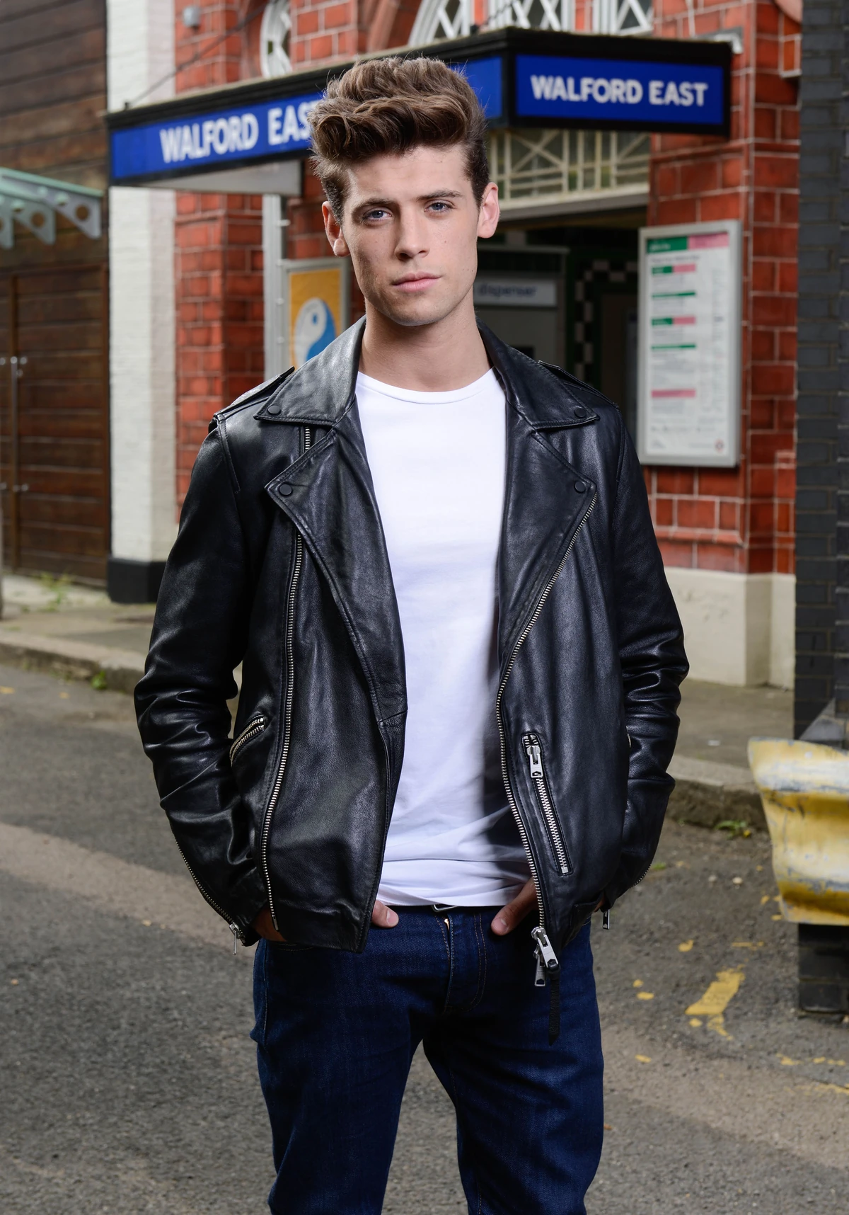 who-is-mark-in-eastenders-370.webp