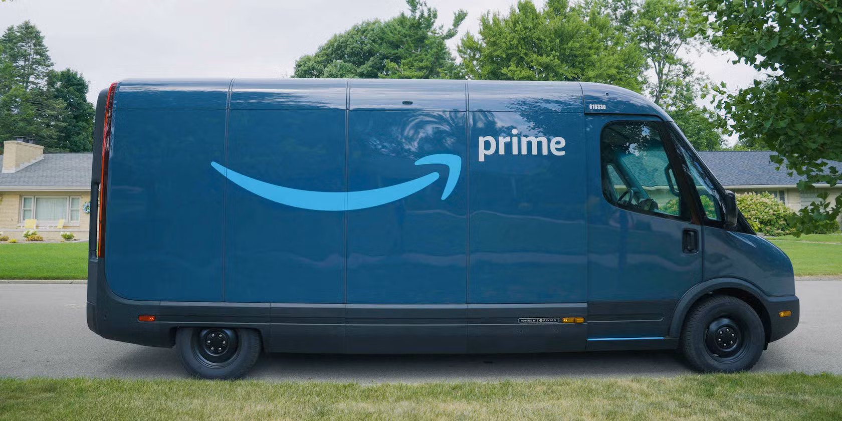 amazon-van-in-sea-1306.jpeg