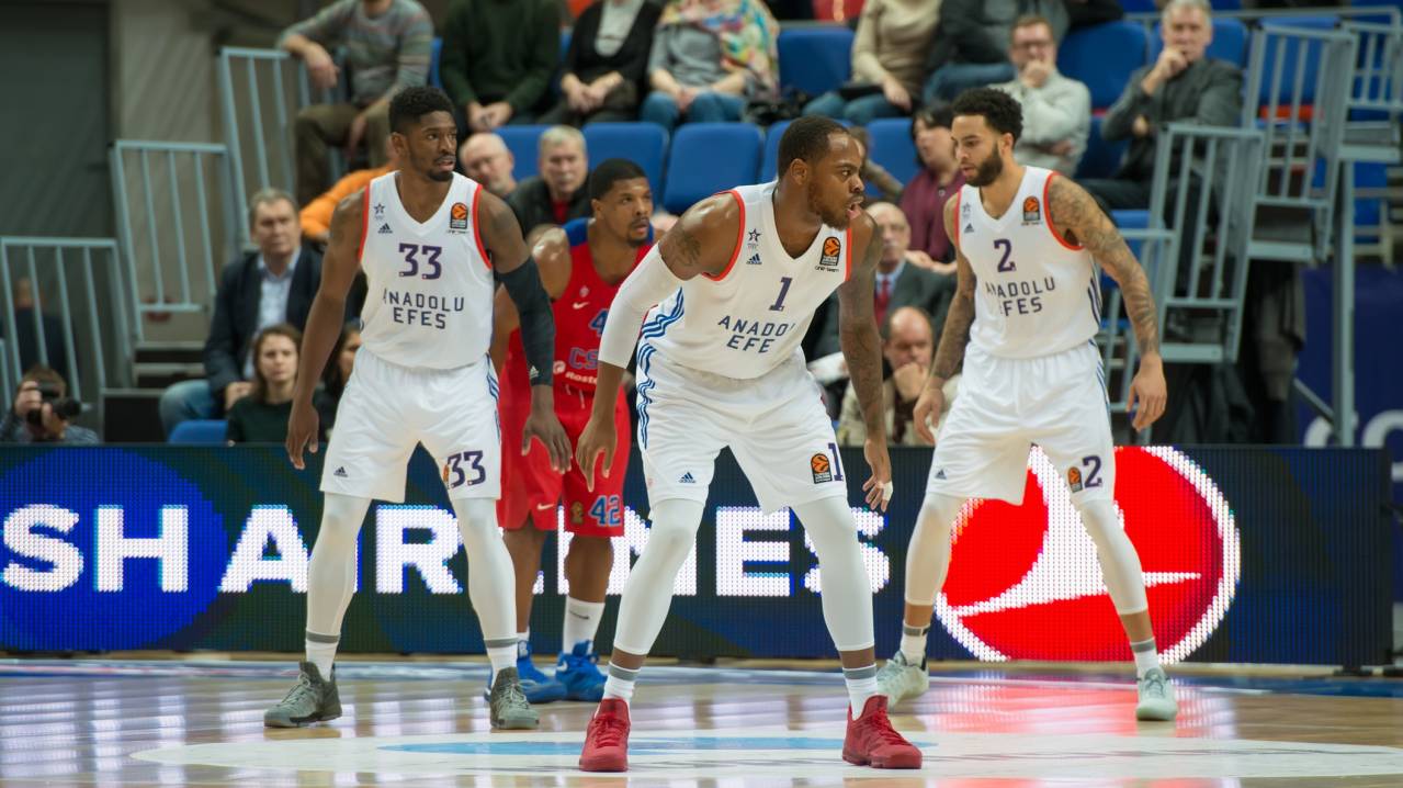 anadolu-efes-vs-algiris-1386.jpeg