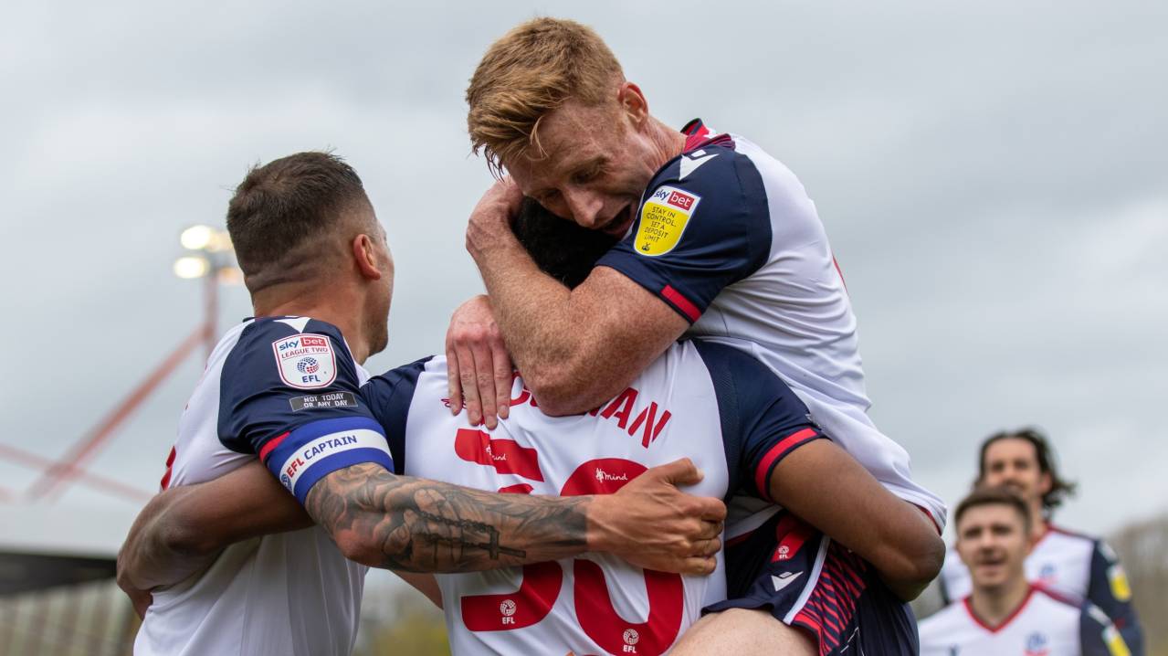 bolton-vs-barnsley-24.jpeg