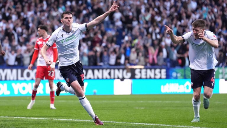 bolton-vs-barnsley-535.jpeg
