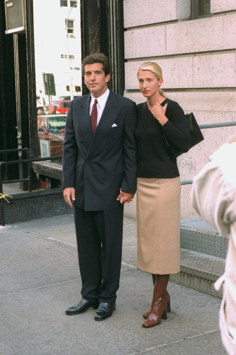 carolyn-bessette-kennedy-1307.jpeg