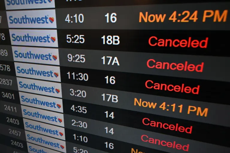flights-cancelled-europe-3.webp
