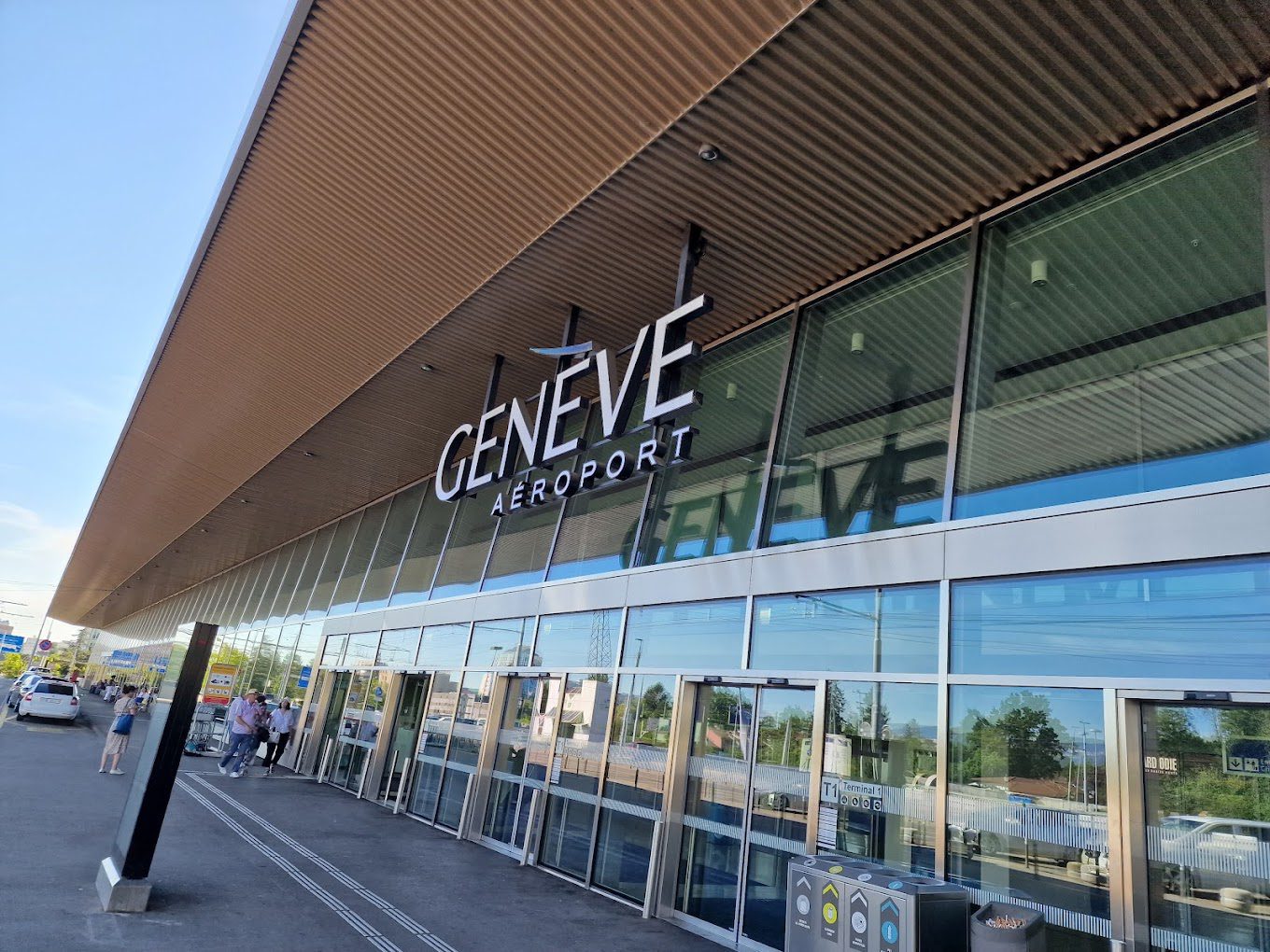 geneva-airport-72.jpeg