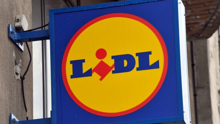 julian-oxborough-lidl-dismissal-116.jpeg
