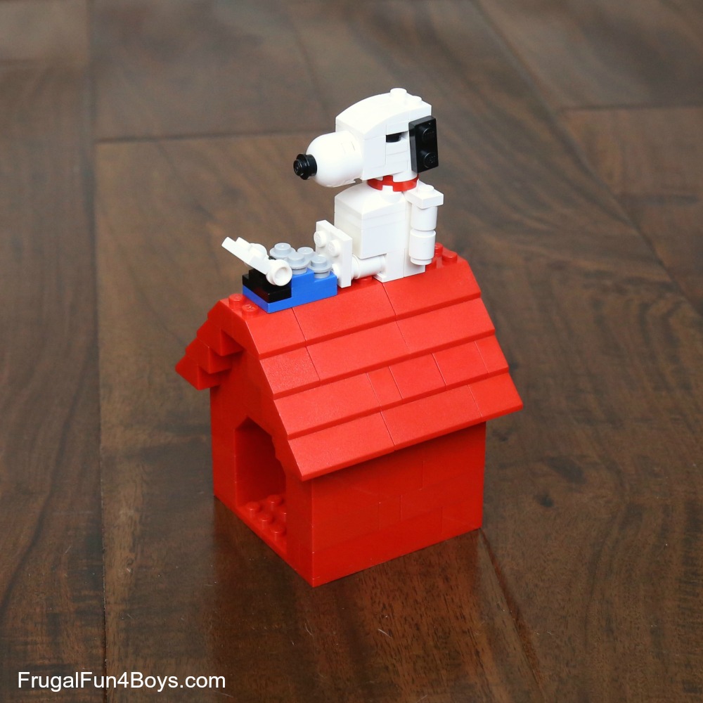 lego-ideas-peanuts-snoopy-doghouse-654.jpeg