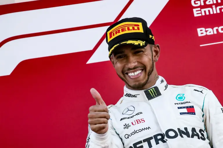 lewis-hamilton-3.webp