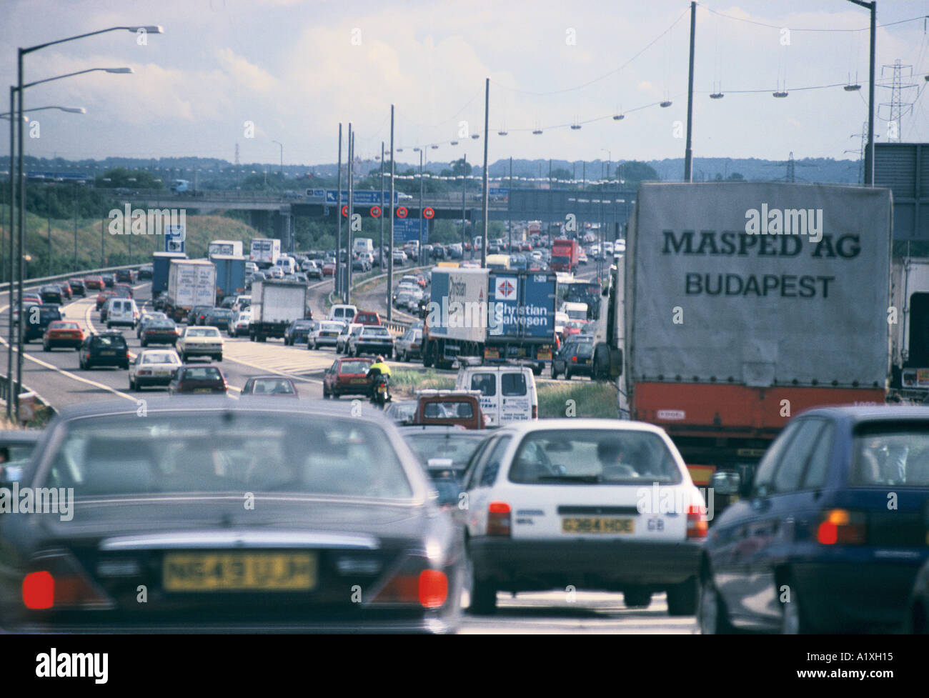 m25-traffic-160.jpeg