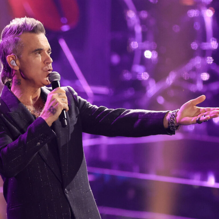 robbie-williams-86.jpeg