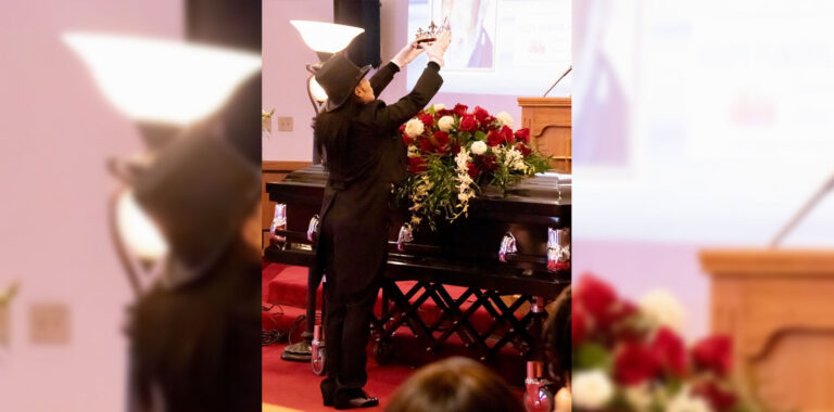 the-fabulous-funeral-parlour-1362.jpeg