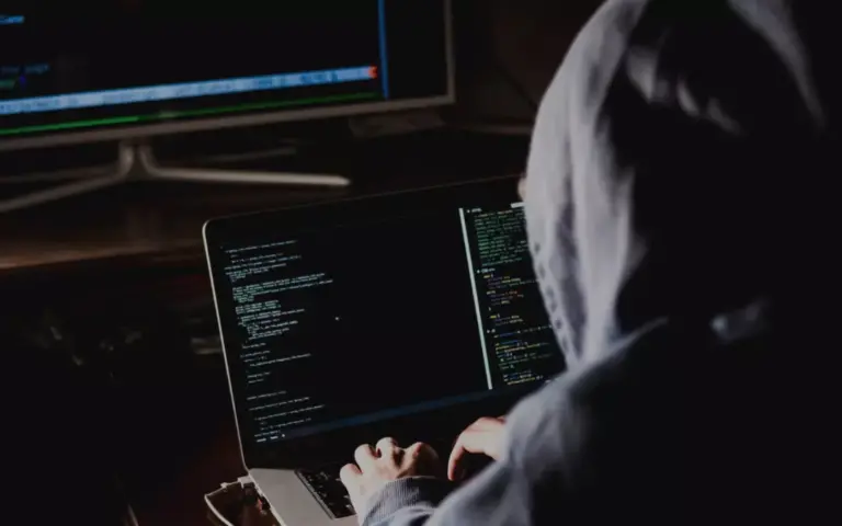what-is-a-data-breach-818.webp
