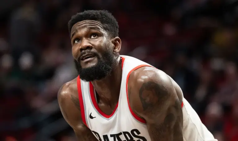 deandre ayton — US news