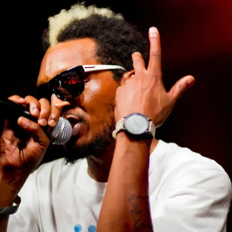 del the funky homosapien — US news