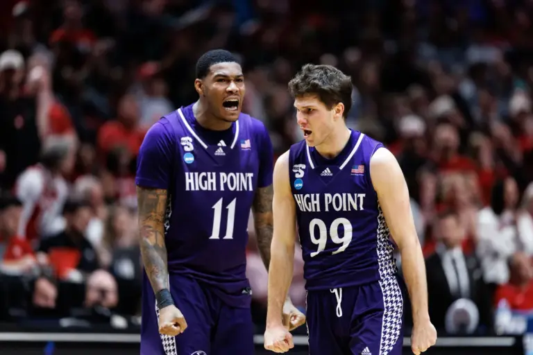how many perfect brackets are left — US news