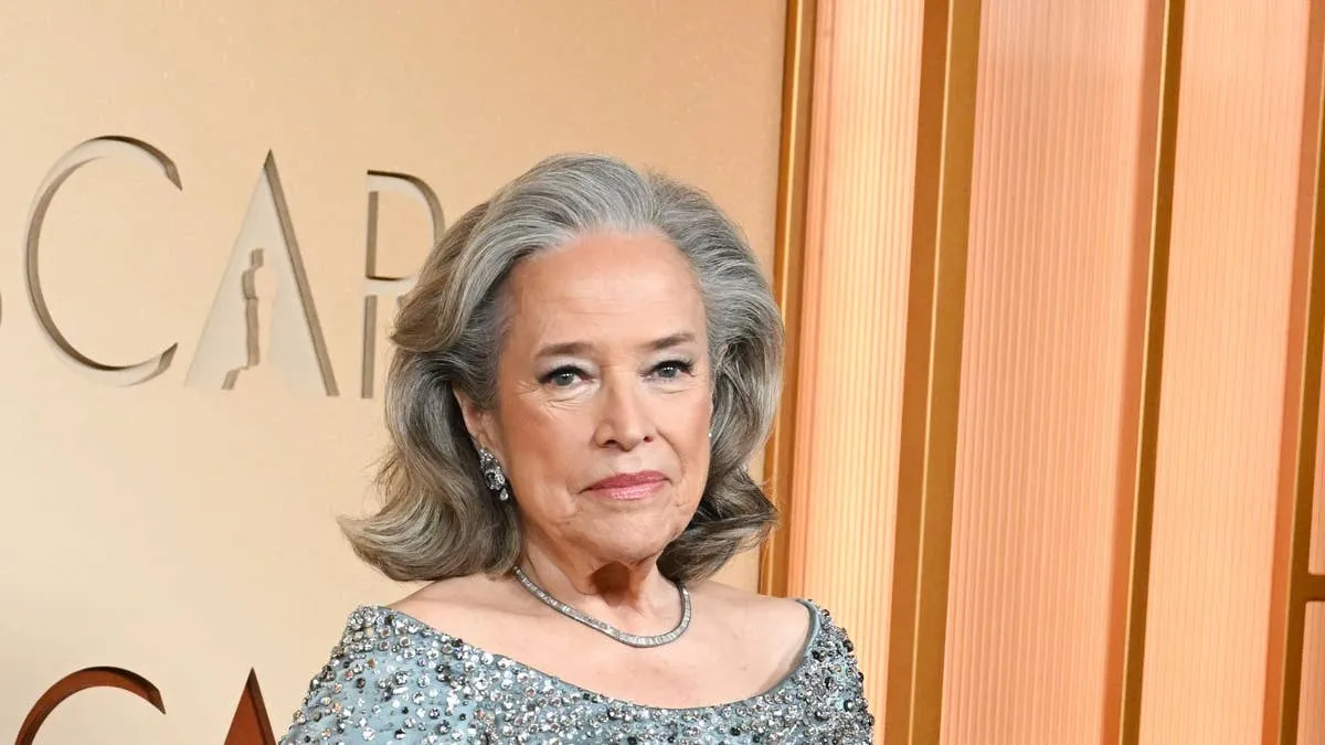 kathy bates — US news