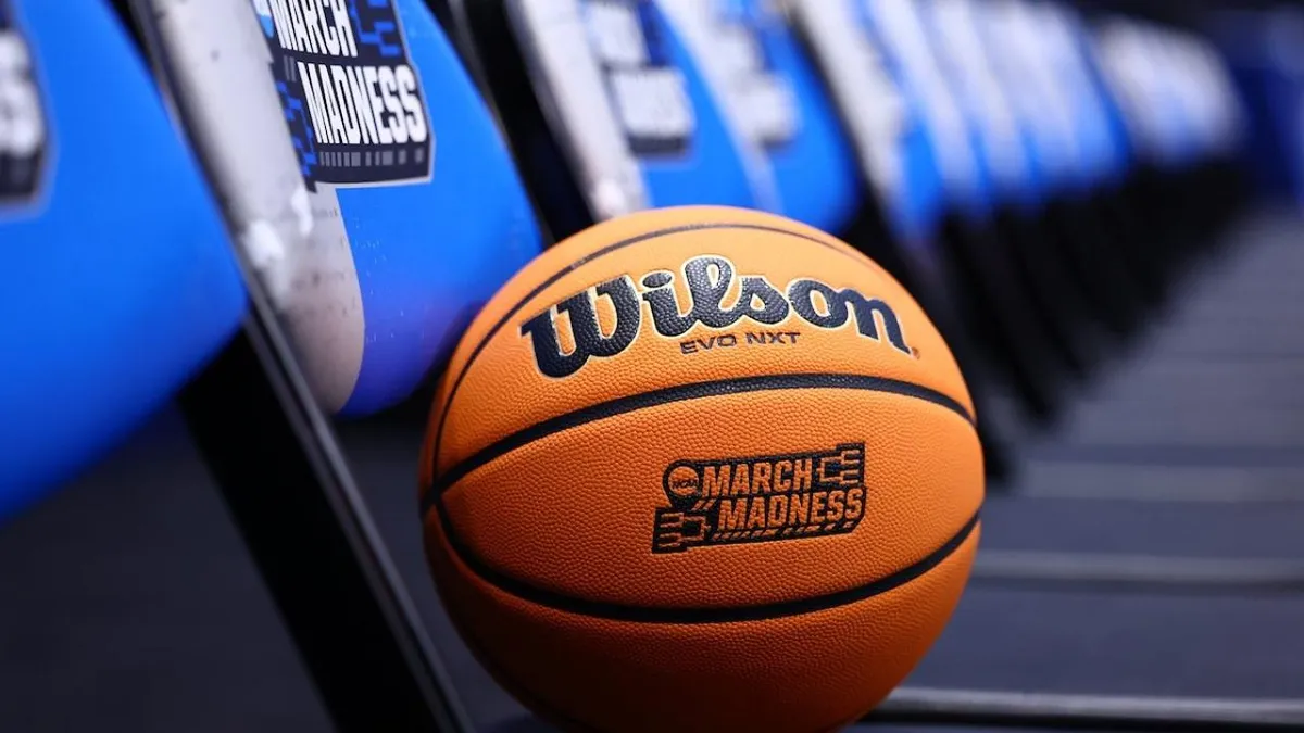 ncaa basketball — US news