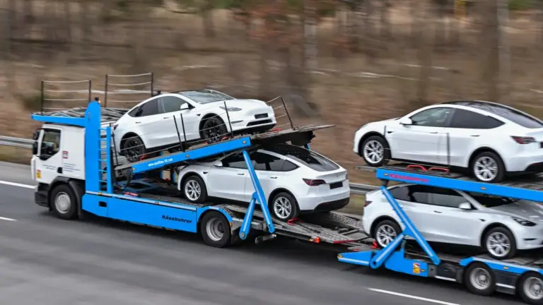 tesla stock — US news