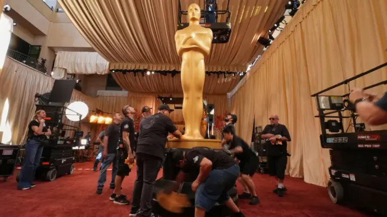 when do the oscars end — US news