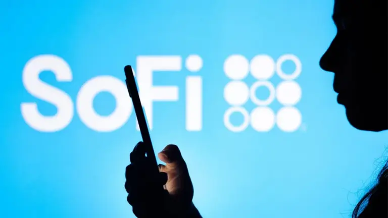 sofi stock — US news